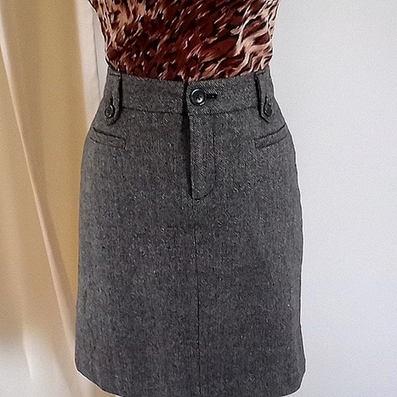 Eddie Bauer Classic Wool Blend Light Gray Skirt - Picture 4 of 15